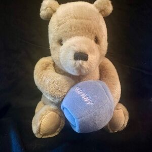Disney Classic Pooh Plush – Wind-Up Musical Winnie the Pooh with Blue Hunny Pot